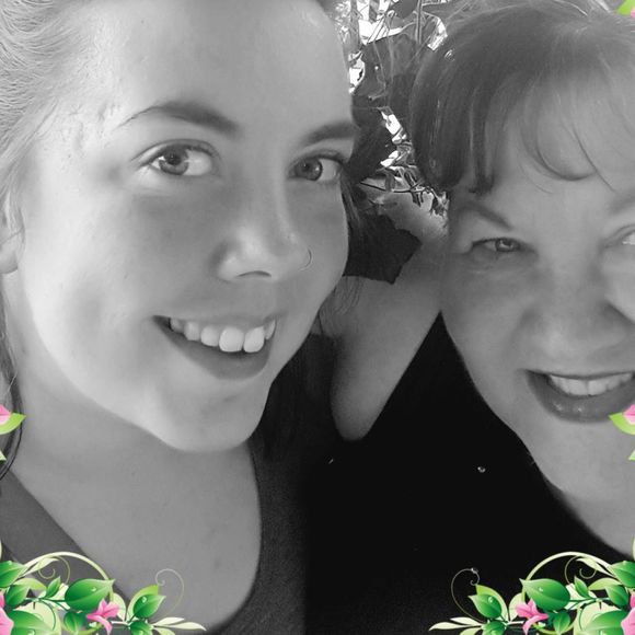 Meet your Posher, Shawna - Picture 1 of 1